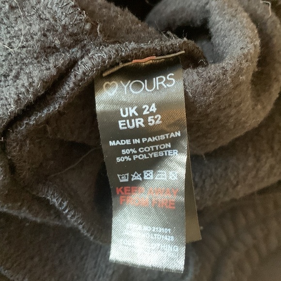 3/$15 - ASOS love yours black  sweatpants size 22 - Picture 4 of 4